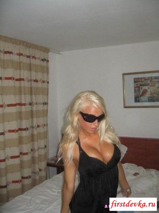 Девушки показываю себя (31 фотография) Девушки показываю себя (31 фотография)