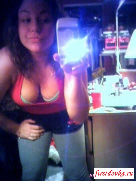 Девушки фотографирует сами себя (15 фотографий)