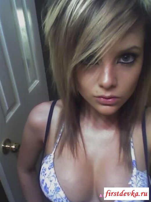 Девушки у себя дома (20 фотографий)