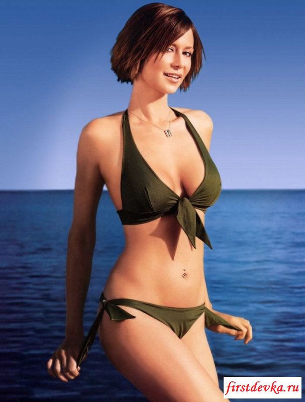 Голая дочка капитана (9 фотографий)