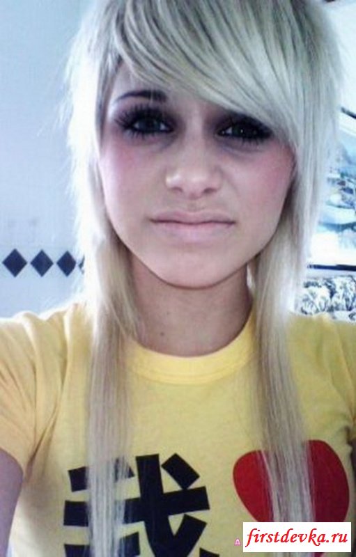 Ещё немного эмо девушек ( 30 фотографий)