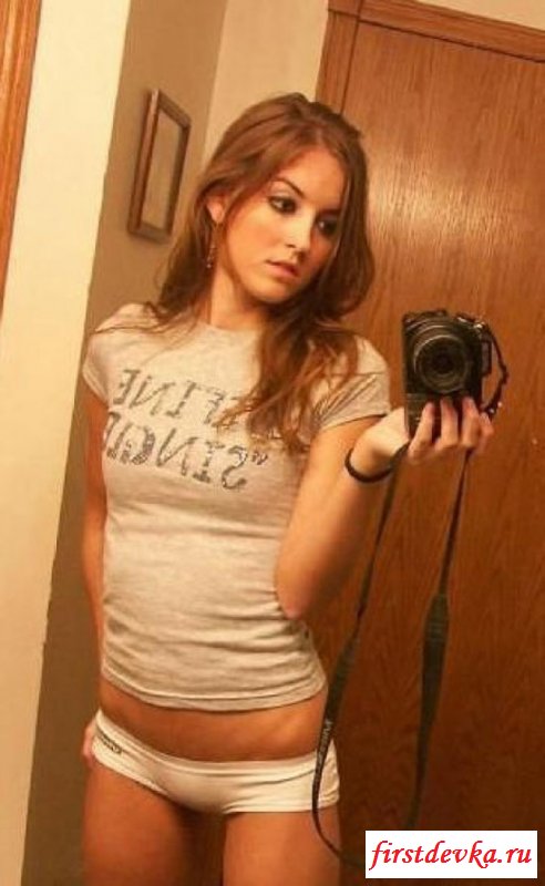 Девушки у себя дома (20 фотографий)