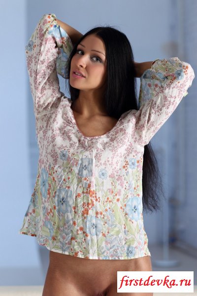 Милашка с обворожительной улыбкой.