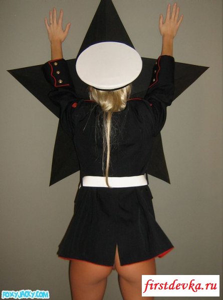 Сексапильная морячка вернулась с плаванья