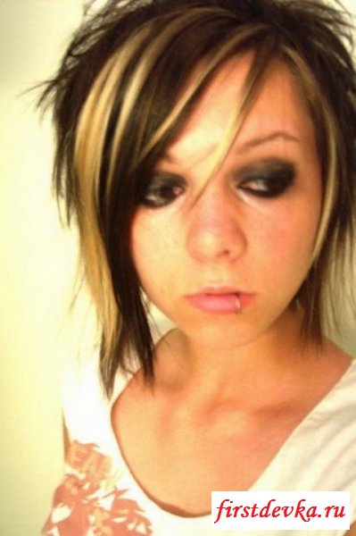 Подборка различных эмо девушек (31 фотография)