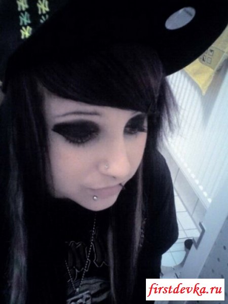 Подборка различных эмо девушек (31 фотография)