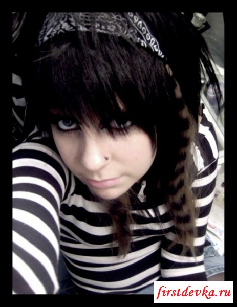 Подборка различных эмо девушек (31 фотография)