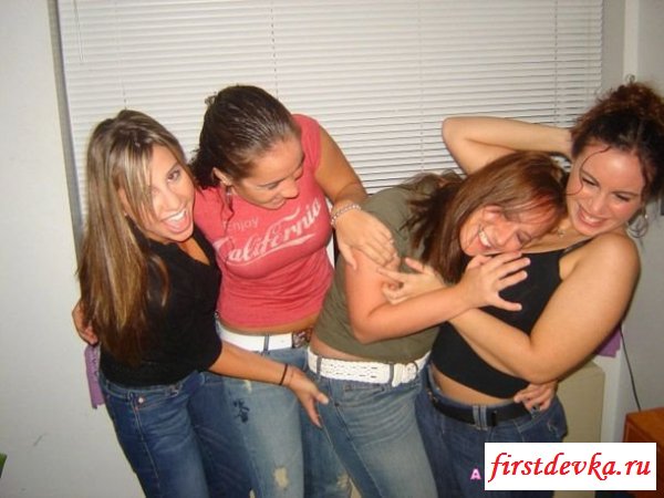 Частное фото девушек с большими сиськами (32 фотографии)