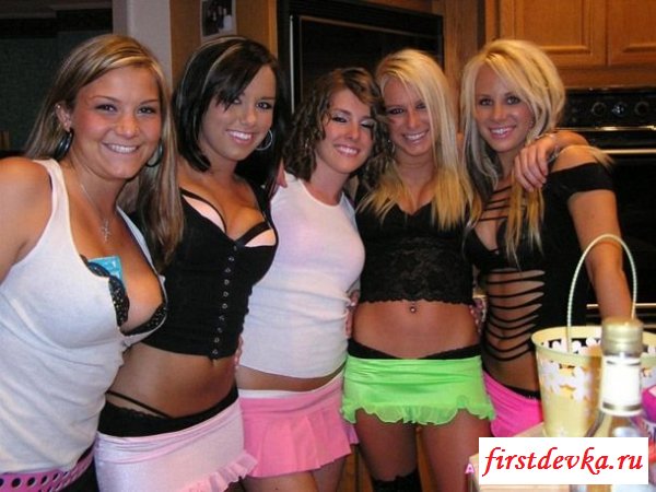 Частное фото девушек с большими сиськами (32 фотографии)