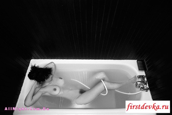 Эротические фотографии одного профессионала (36 фотографий)