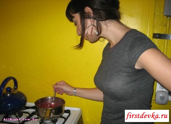 Частное фото девушек-хозяек (47 фотографий)