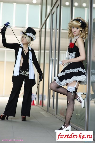 Японские девушки в костюмах (52 фотографии)