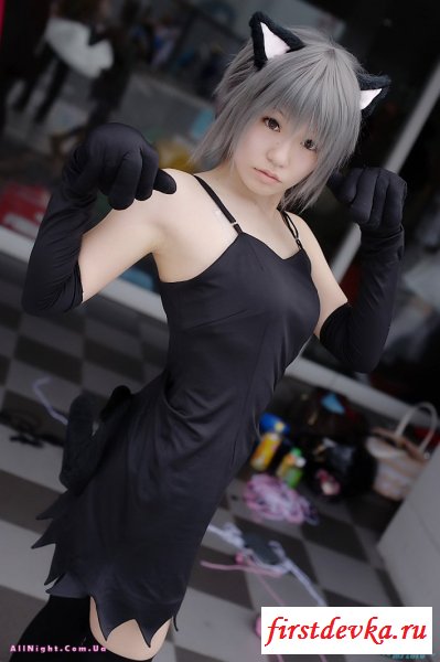 Японские девушки в костюмах (52 фотографии)