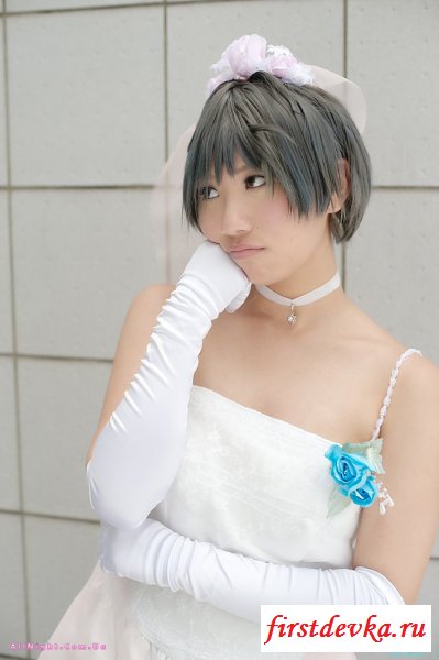 Японские девушки в костюмах (52 фотографии)