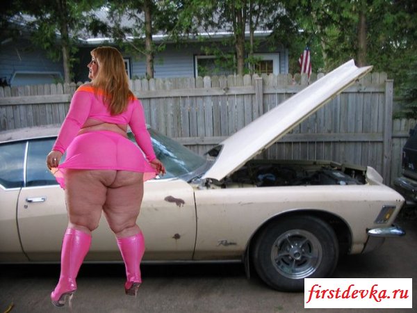 Фотографии знаменитых пышножопых шлюх (эротика)