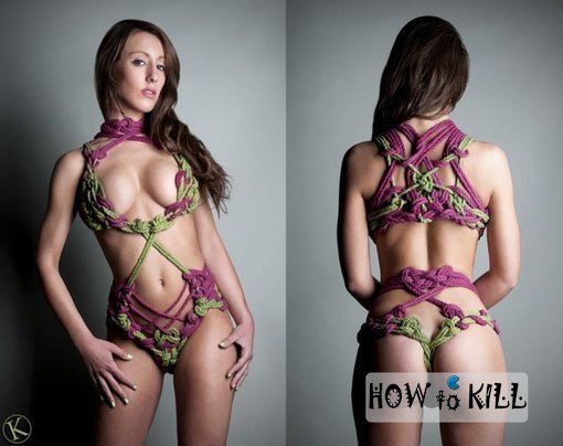 Эротика со скованными куколками