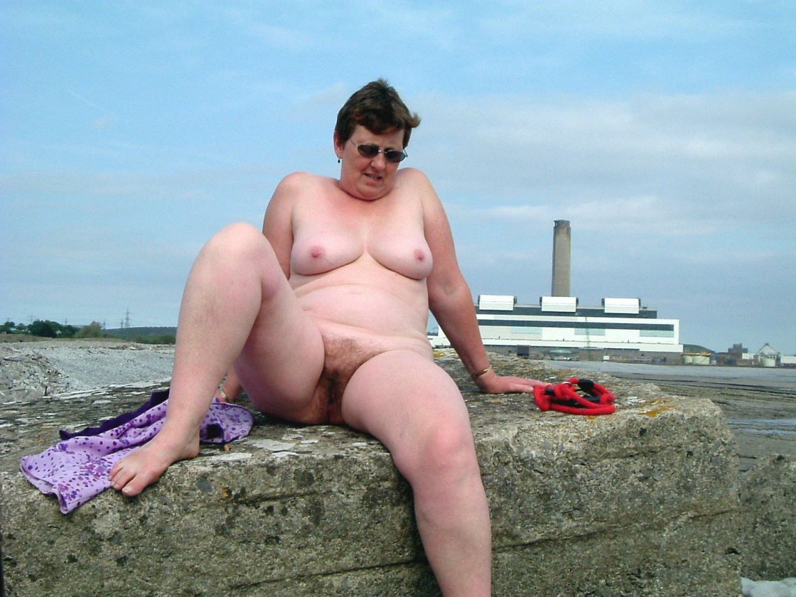 Голые толстые нудистки