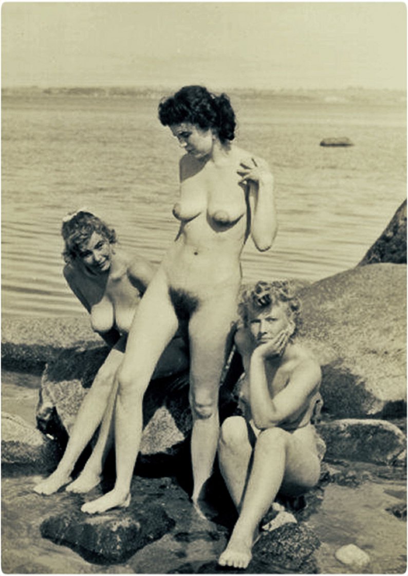 Ретро похабные женщины на пляже