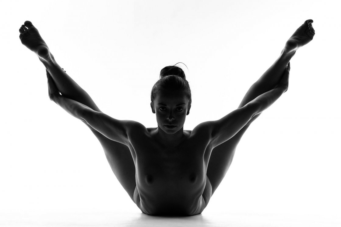 Миа Малкова порногимнастика