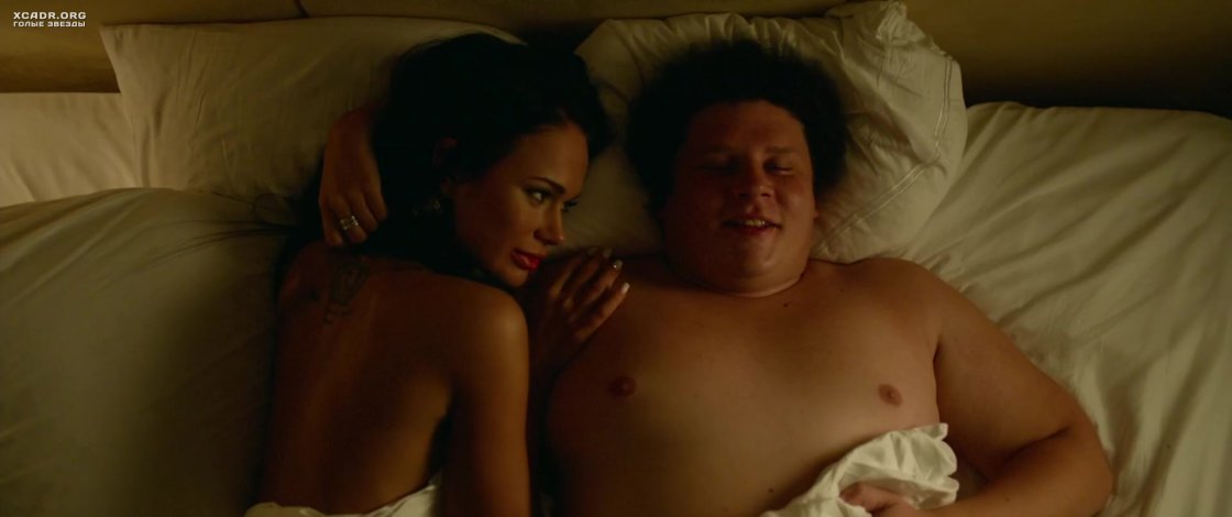 Голая Яна Синер с подругами