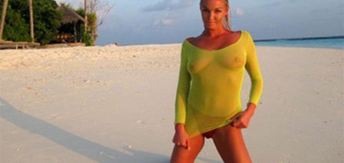 Анастасия Волочкова в поезде