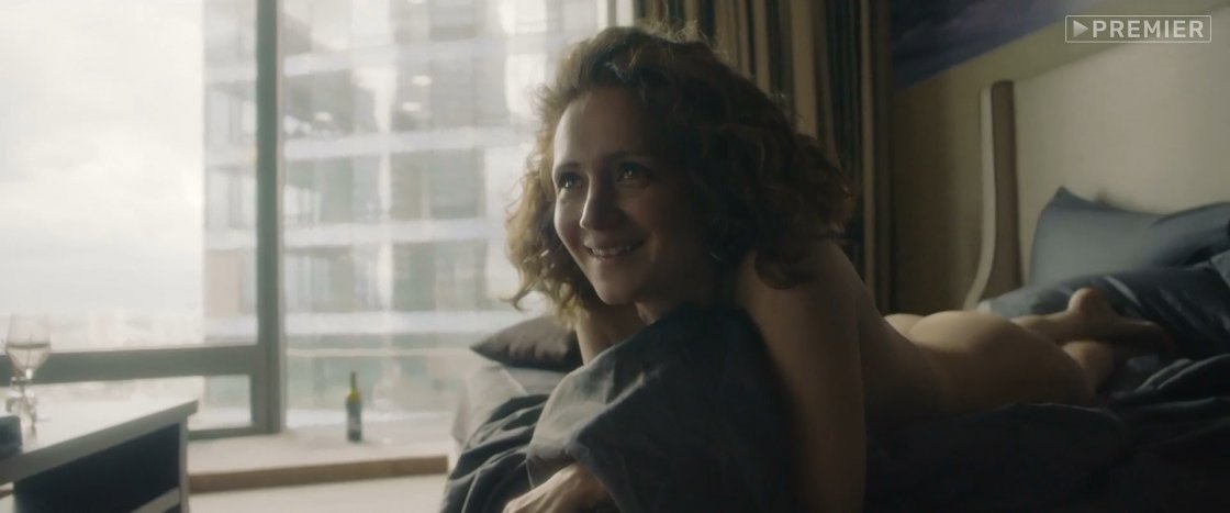 Виктория Исакова голая в сериале эпидемия