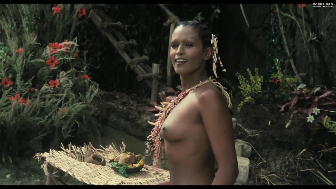 Зеуди Арая Кристальди плейбой