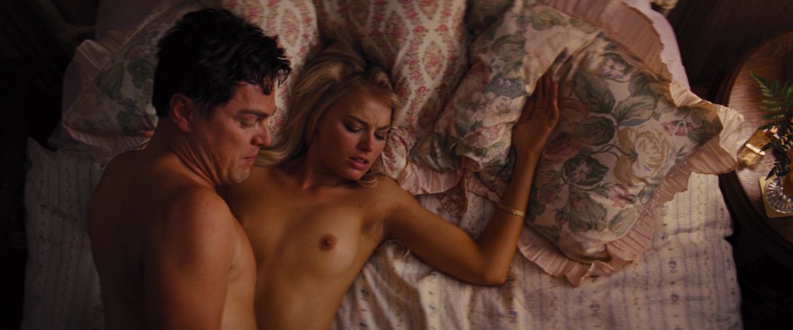 Margot Robbie topless