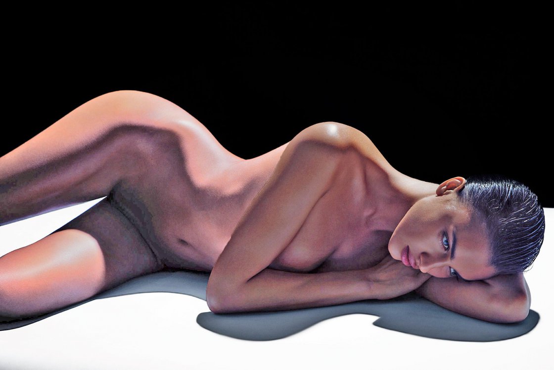 Ирина Шейк полностью голая