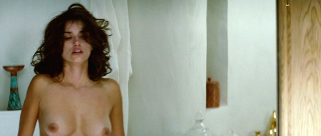 Голая попка Пенелопы Круз