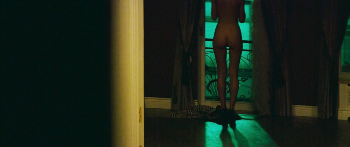 Александра Бортич попка