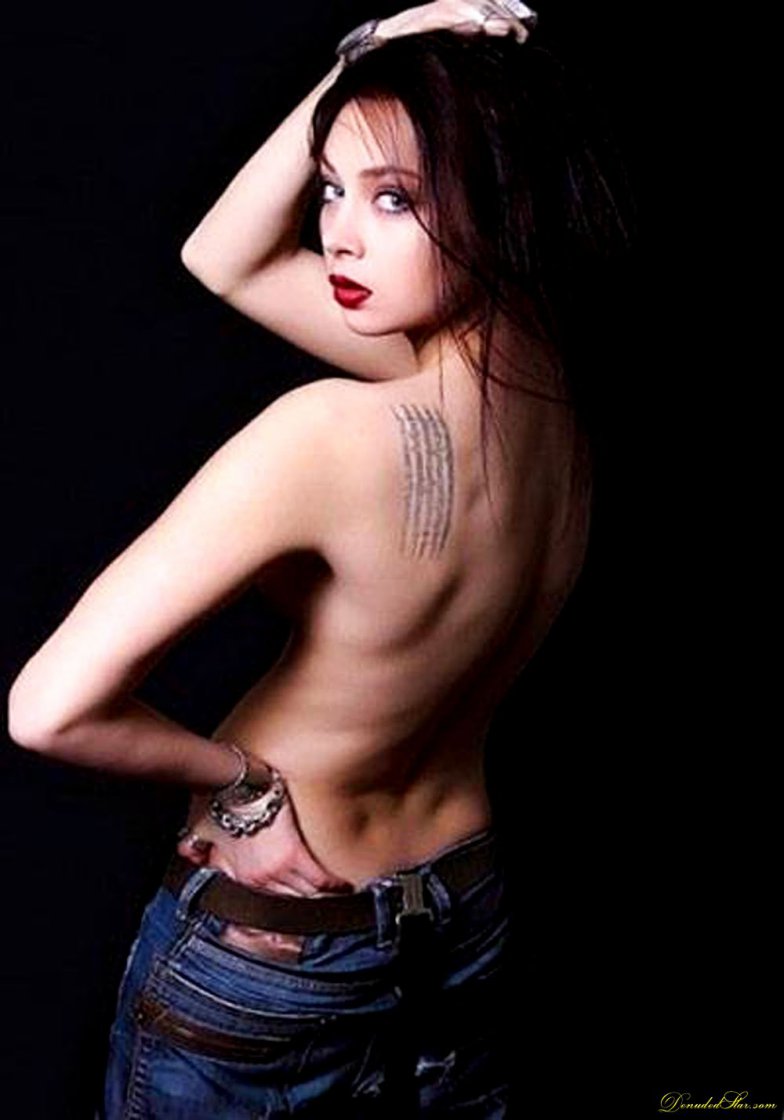 Настасья Самбурская Максим