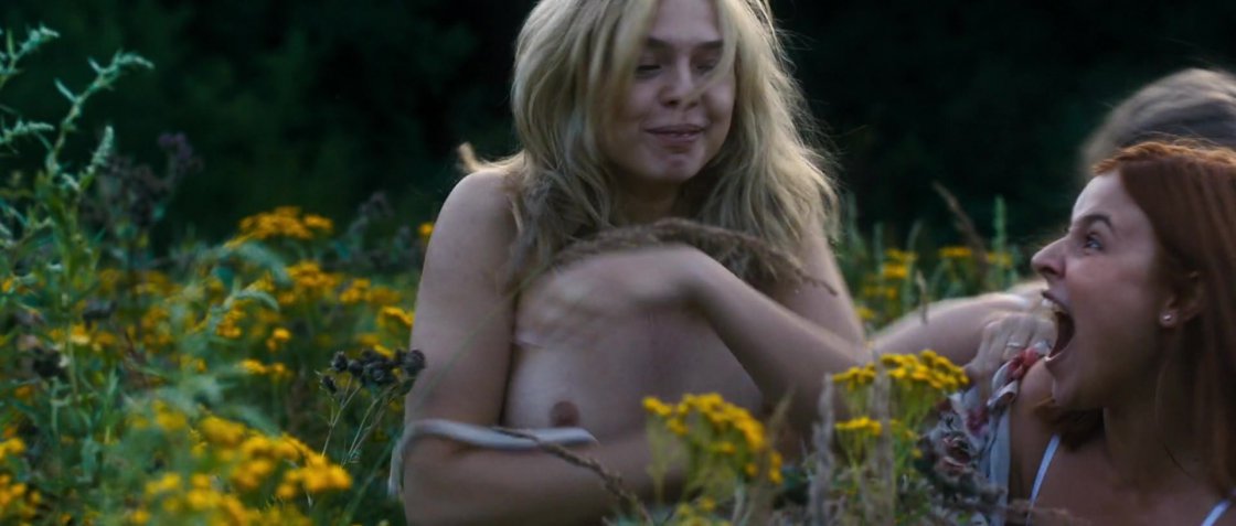 Голые Виктория Толстоганова и Таисия Вилкова