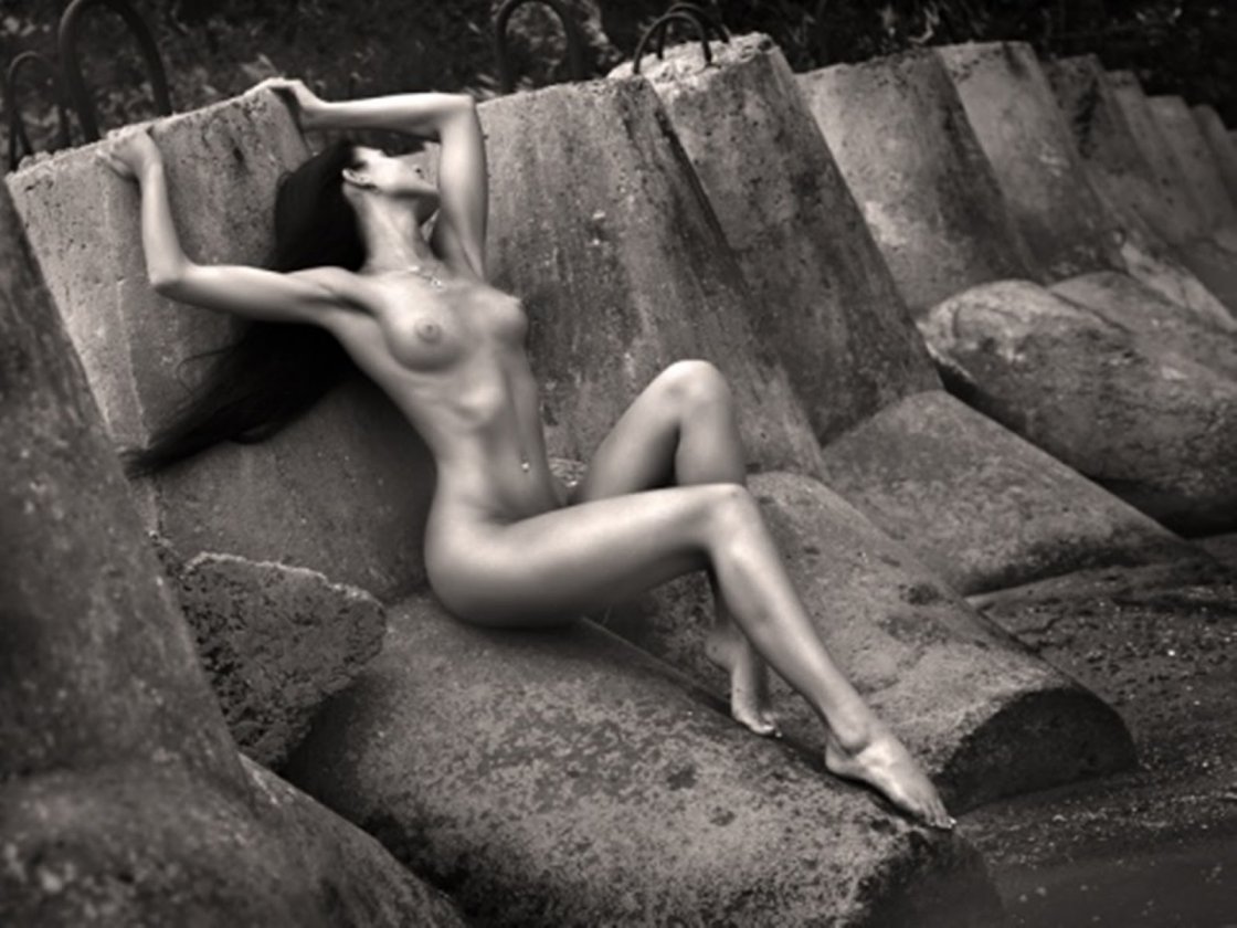 Домашняя фотосессия в стиле ню