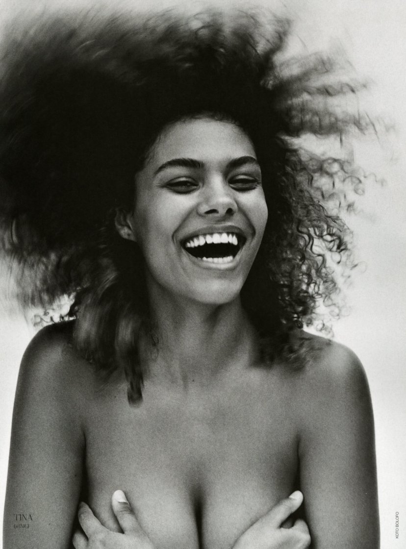 Натали Эммануэль голая