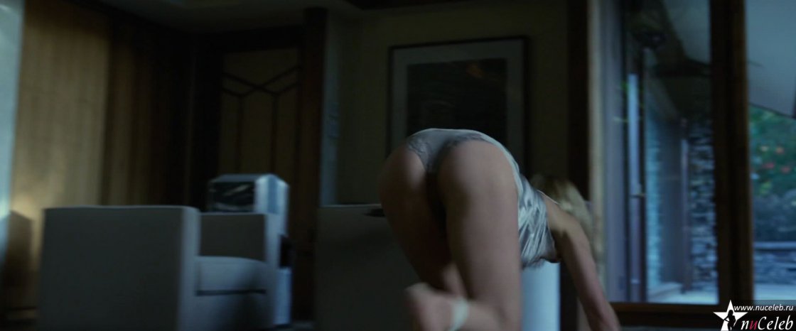 Розамунд Пайк голая кадры из фильмов