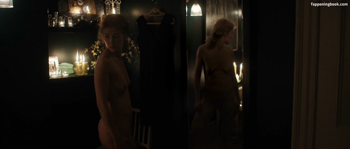 A private War 2018 без трусиков