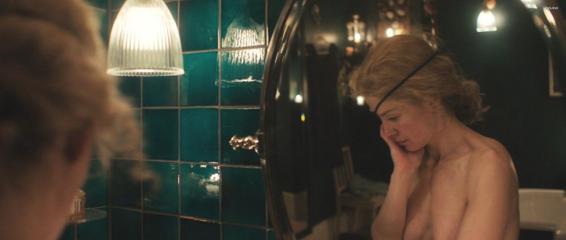 Розамунд Пайк эро сцены